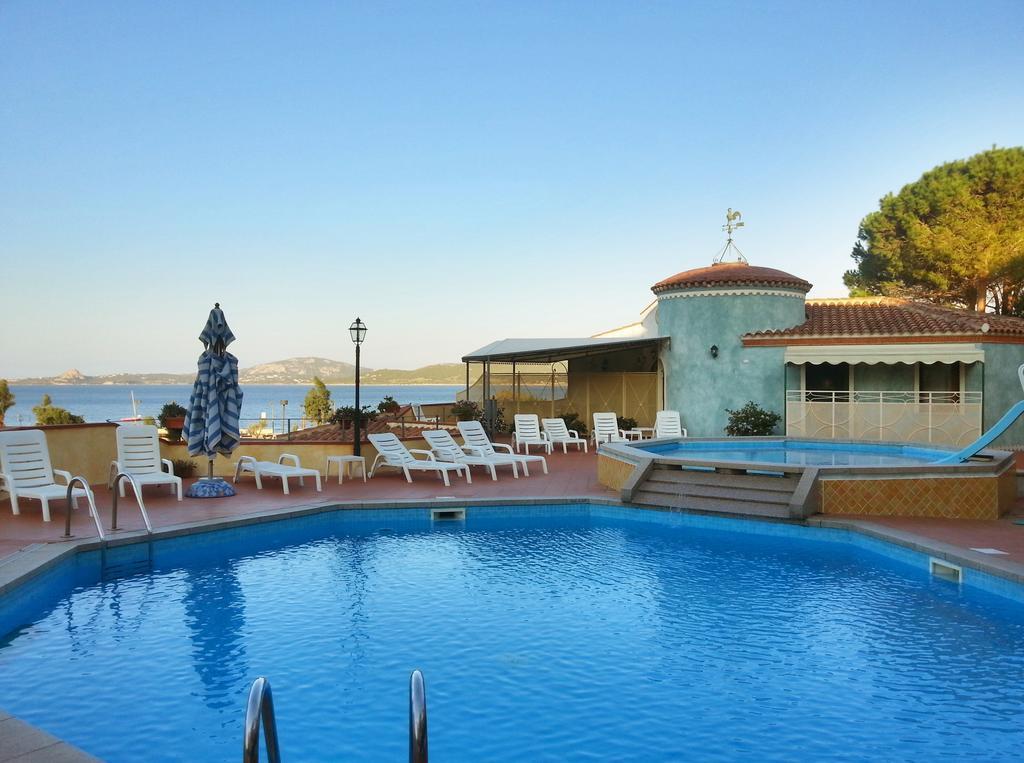 Aparthotel Riva Azzurra 3*