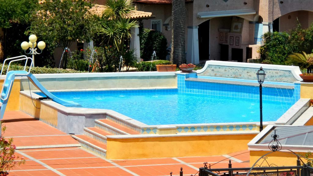 Aparthotel Riva Azzurra 3*