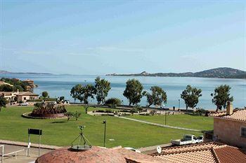 Riva Azzurra Aparthotel 3*